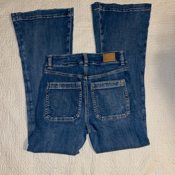 American Eagle, super high-rise flare next level stretch jeans - Picture 8 of 8